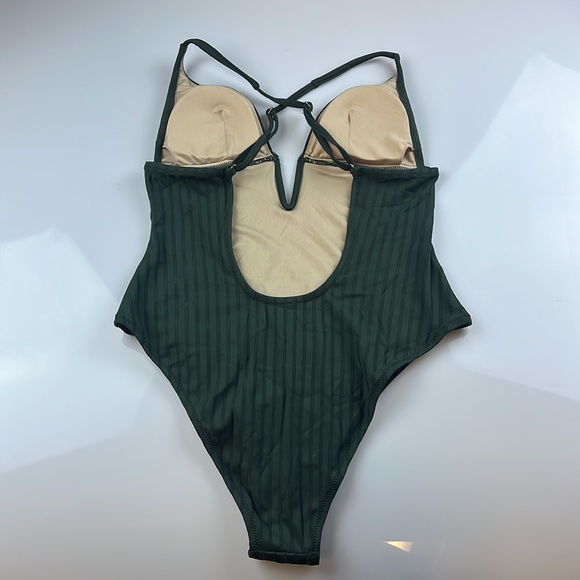 Shade & Shore Ribbed Plunge Front V-Wire One Piece Swimsuit S83-43 - Picture 4 of 5